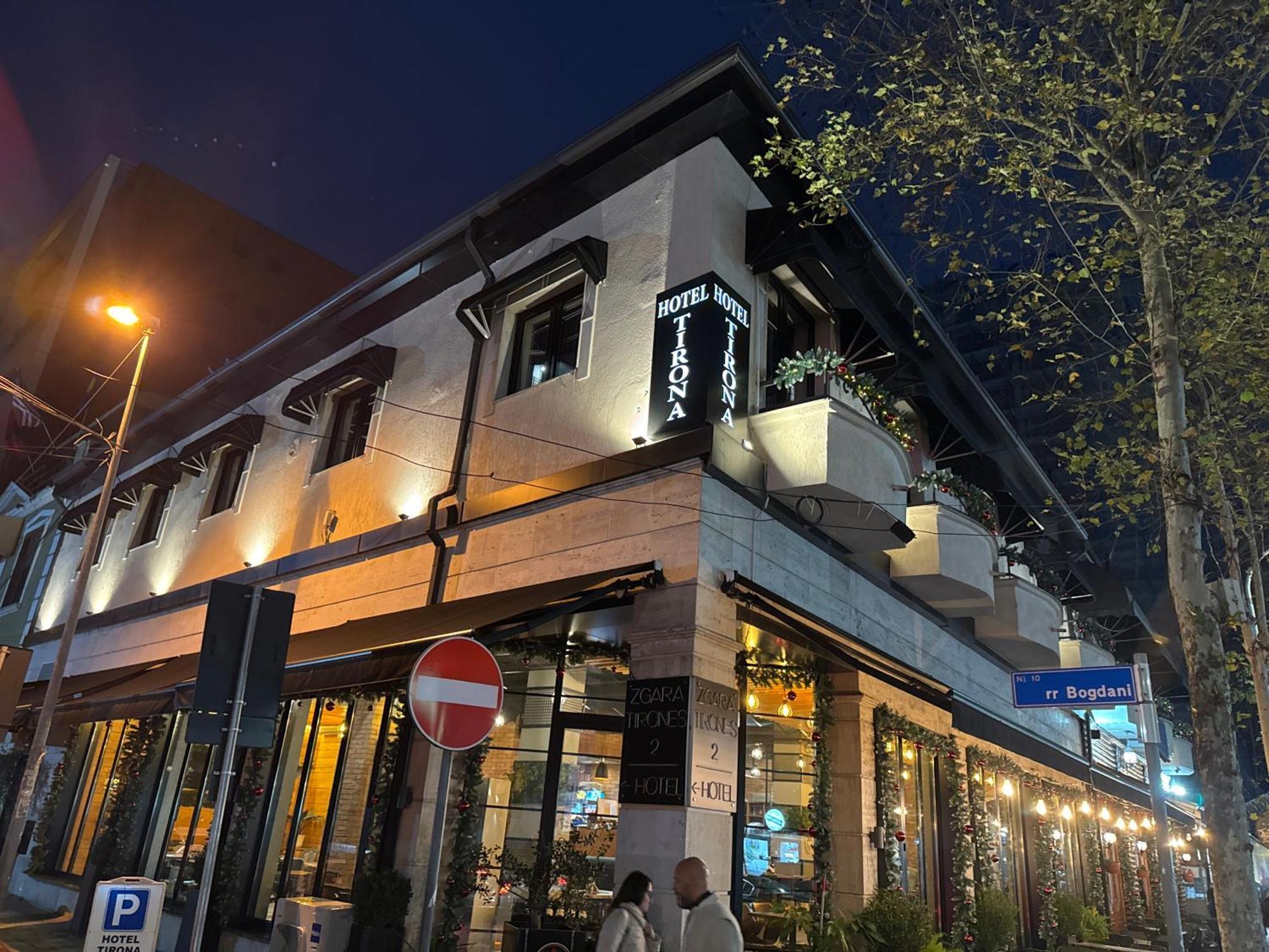 Hotel Tirona Tiran Dış mekan fotoğraf