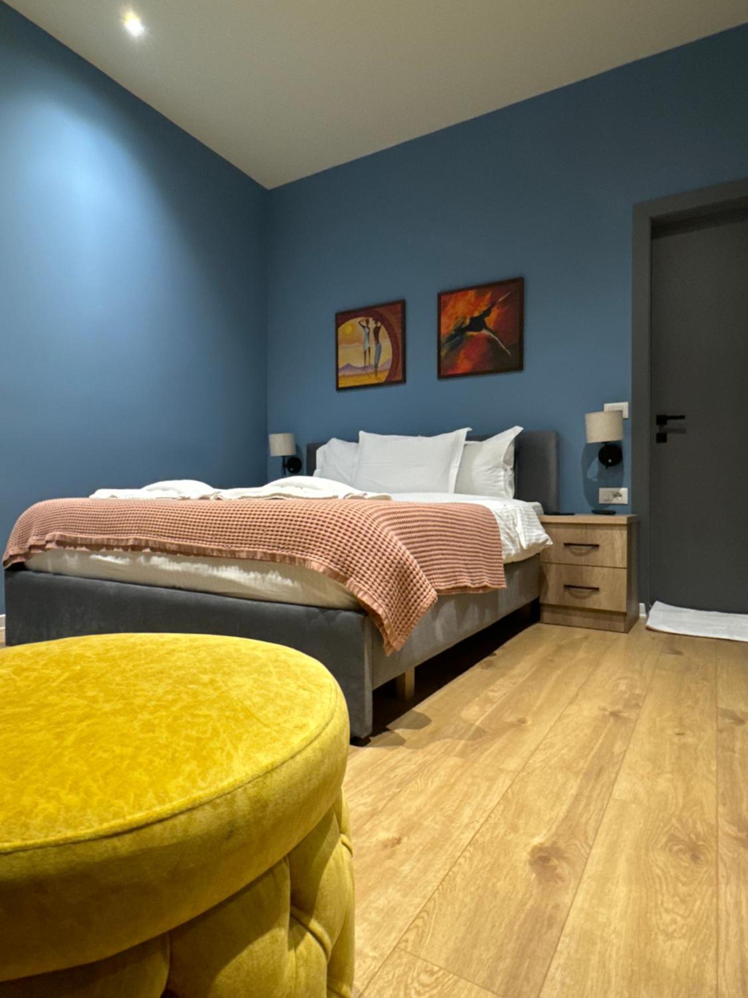 Hotel Tirona Tiran Dış mekan fotoğraf