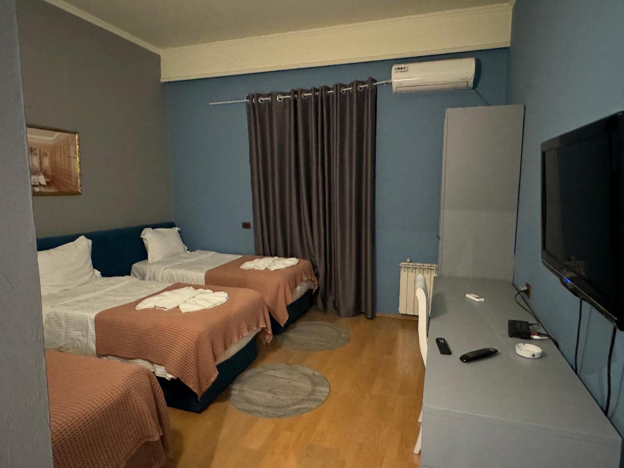 Hotel Tirona Tiran Dış mekan fotoğraf